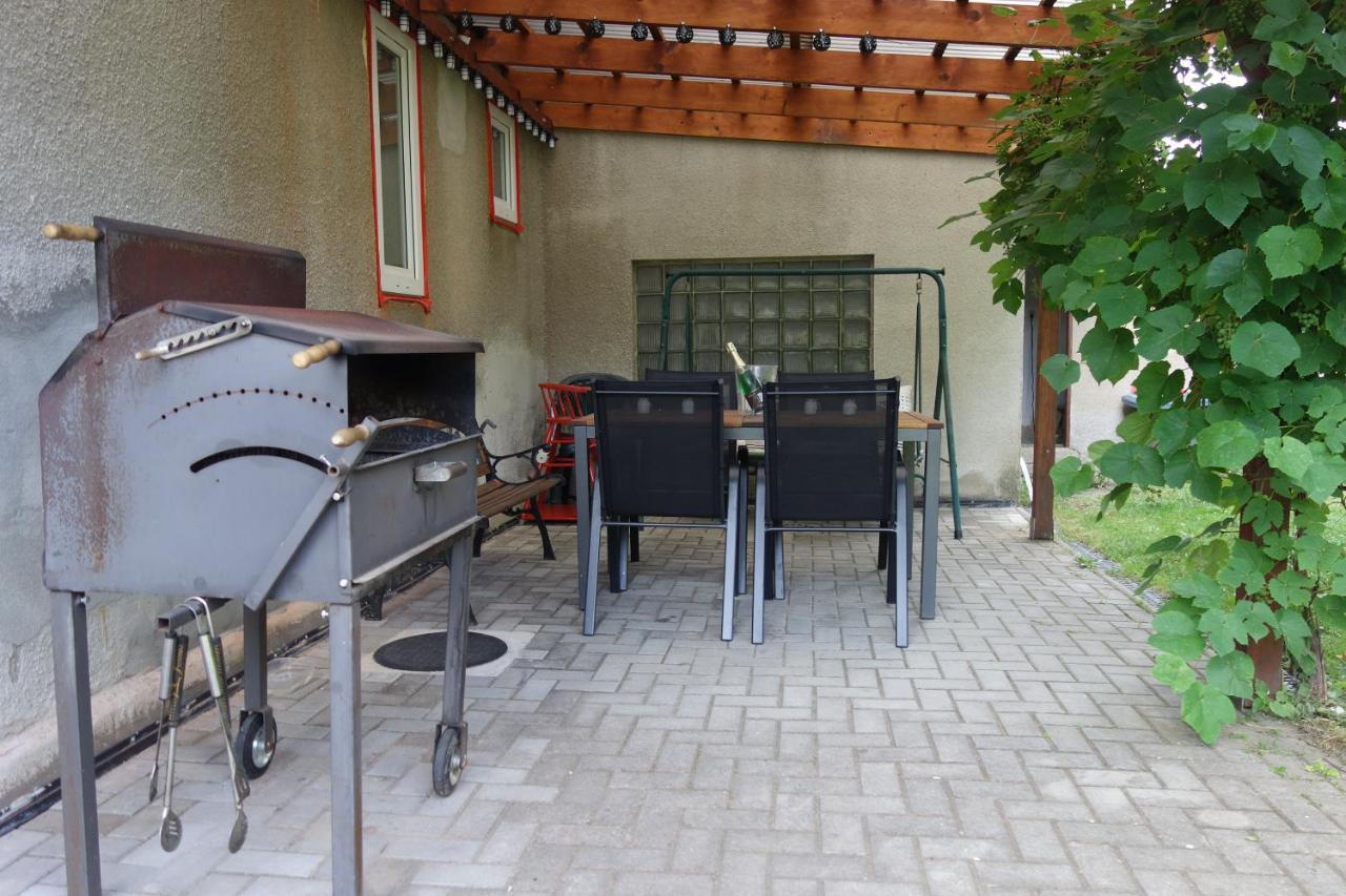 Pod Chlumem - Utulny Byt V Blizkosti Centra Decin Exterior photo
